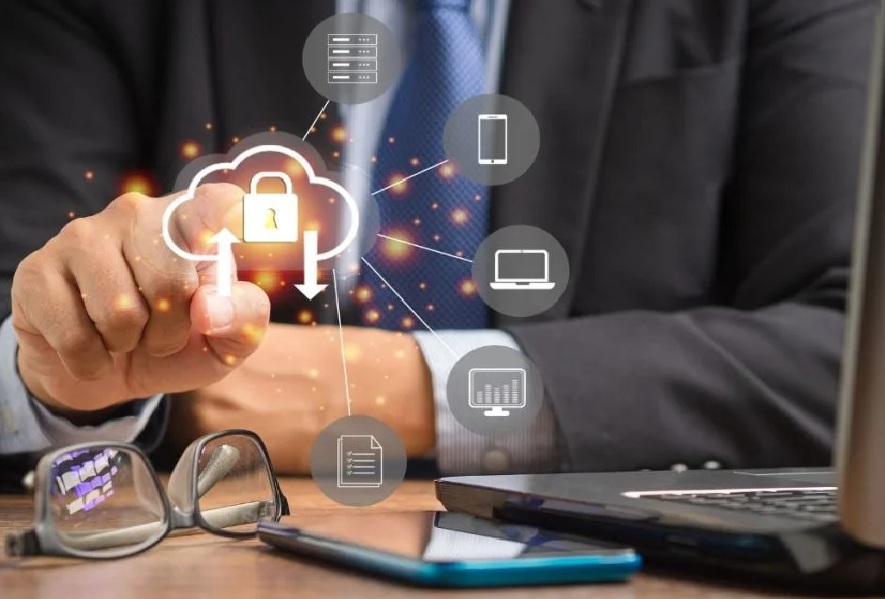 poskrbite za podatke strank